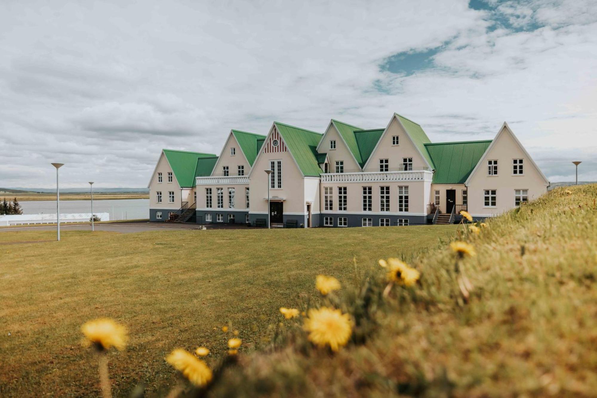 Héradsskólinn Historic Guesthouse Laugarvatn Exterior foto